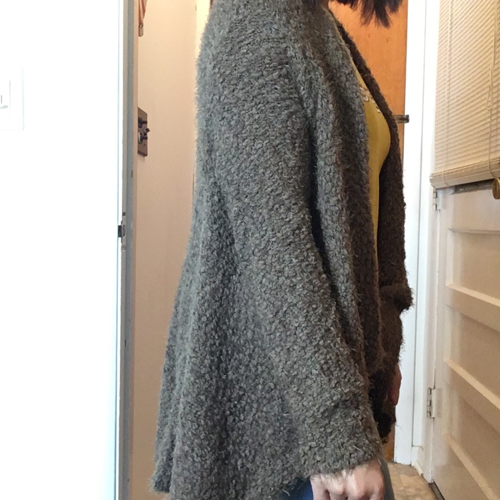 S Left New Popcorn Cardigan - Picture 4 of 9